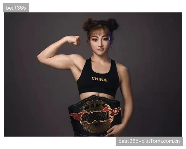 UFC女子组选手步伐变化训练揭秘：提升灵活性引领格斗新时代
